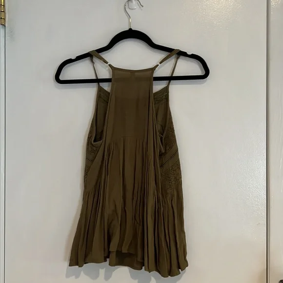 Xhilaration- Sage green tank top - Picture 2 of 2
